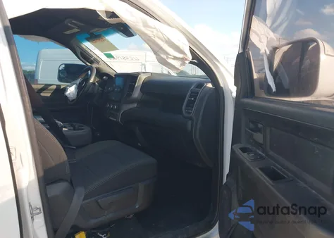 2018 Ram 2500 Laramie 4X4 6'4 Box from USA, damaged, VIN 3C6UR5FL8JG348297